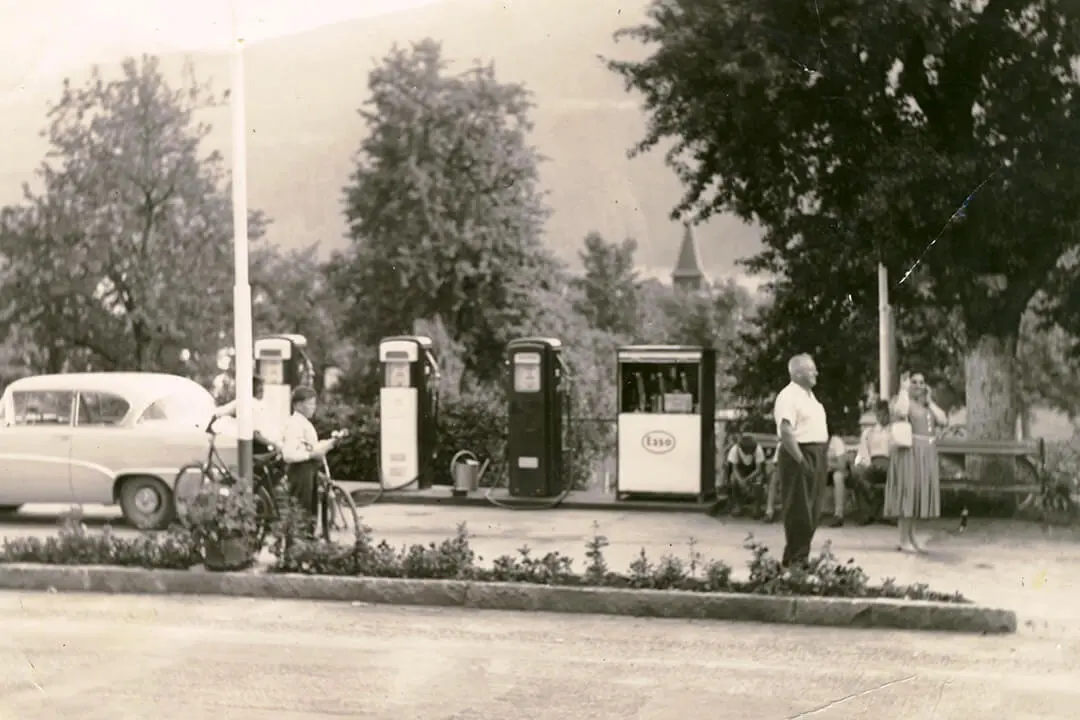 1952 Tankstellenzubau