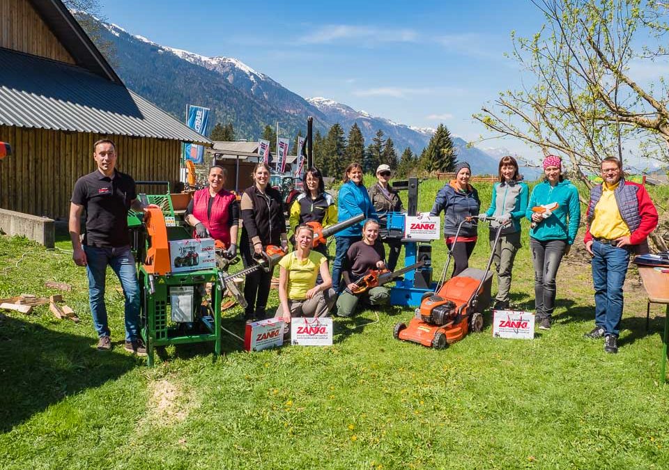 frauen-fit-landtechnik-motorgeraete